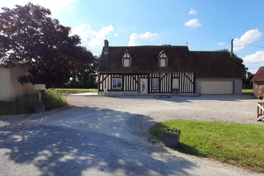 Maison En Colombage Renovee La Fontenelle  外观 照片