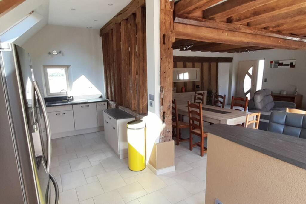 Maison En Colombage Renovee La Fontenelle  外观 照片